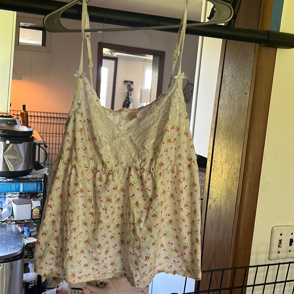 Cute Victoria’s Secret babydoll top size XL